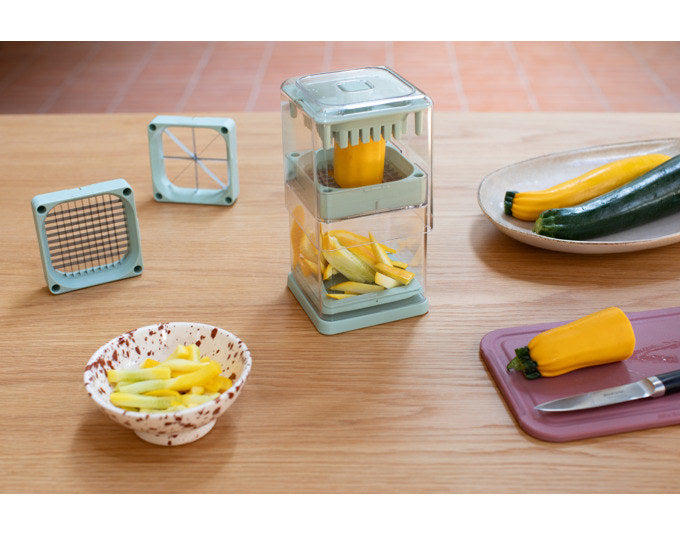 BRABANTIA Pommes-Frites und Gemüseschneider Tasty+ in Transparent, Grün präsentiert im Onlineshop von KAQTU Design AG. Schneider und Stecher ist von BRABANTIA