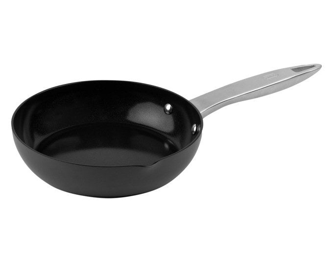 ZYLISS Bratpfanne Ultimate Pro PFAS-frei 20 cm in Schwarz, Silbergrau, Grau präsentiert im Onlineshop von KAQTU Design AG. Bratpfanne ist von ZYLISS