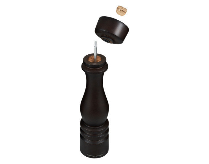 COLE&MASON Salzmühle London Buche dunkel 30x6.7x6.7 cm in Dunkelbraun, Braun präsentiert im Onlineshop von KAQTU Design AG. Salz & Pfeffer ist von COLE & MASON