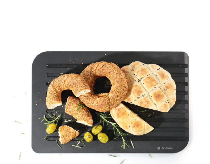 ZASSENHAUS Brotschneidbrett Comfort Plus 42x27.5x0.9 cm in Schwarz präsentiert im Onlineshop von KAQTU Design AG. Schneidbrett ist von ZASSENHAUS