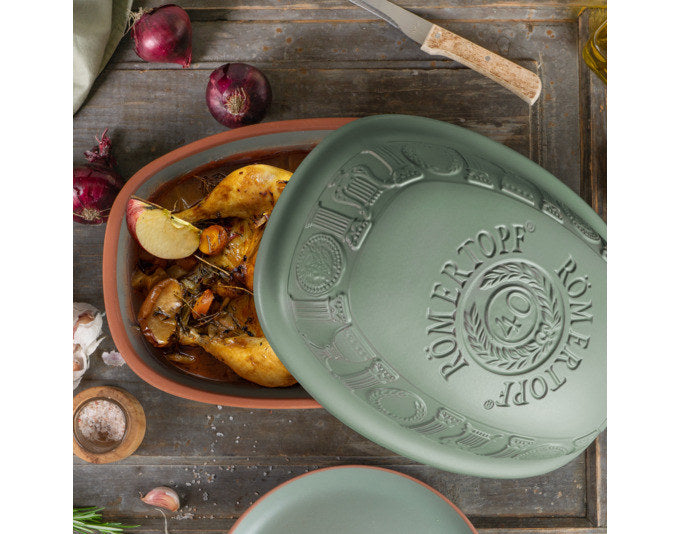 RÖMERTOPF Bräter 40 Jahre Jubiläum 3.5 l 34x26x19 cm grün in Grün präsentiert im Onlineshop von KAQTU Design AG. Bräter ist von RÖMERTOPF
