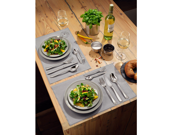 Elegante 30-teilige Besteckgarnitur Finos von RÖSLE, poliert und stilvoll, ideal für festliche Anlässe und den täglichen Gebrauch.