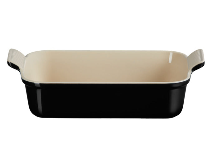 LE CREUSET Auflaufform Tradition schwarz 26x19 cm 2.4 l in präsentiert im Onlineshop von KAQTU Design AG. Backform / Backblech ist von LE CREUSET