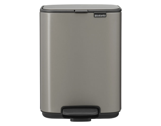 BRABANTIA Treteimer Bo platinum 4 l in präsentiert im Onlineshop von KAQTU Design AG. Mülleimer ist von BRABANTIA