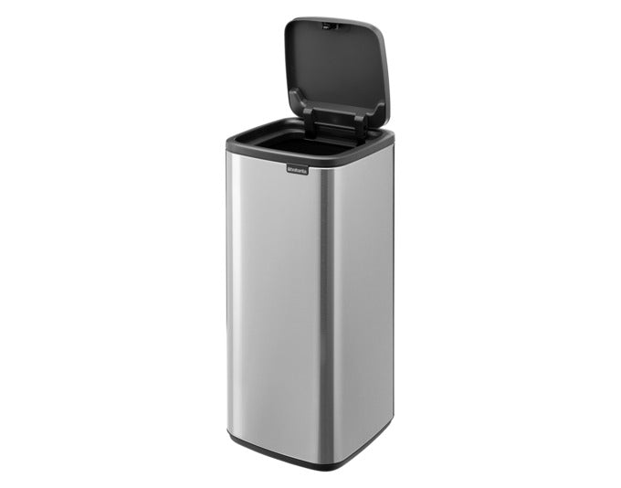 BRABANTIA Abfallbehälter Touch Bin Bo matt steel FFP 30 l in präsentiert im Onlineshop von KAQTU Design AG. Mülleimer ist von BRABANTIA