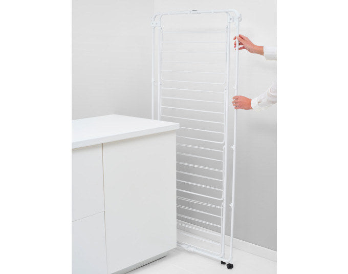 BRABANTIA Wäschetrockner HangOn Turm 30 m white in White, Weiss präsentiert im Onlineshop von KAQTU Design AG. Wäscheständer ist von BRABANTIA