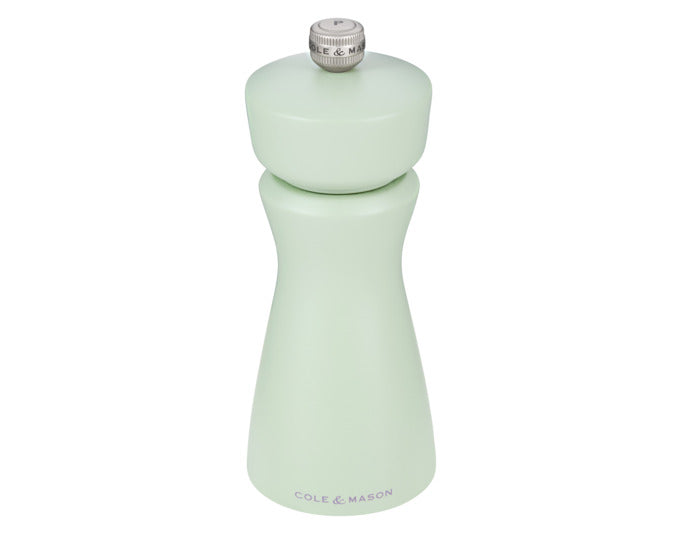 COLE&MASON Pfeffer-/Salzmühle Kenton Sage grün 15 cm in präsentiert im Onlineshop von KAQTU Design AG. Salz & Pfeffer ist von COLE & MASON