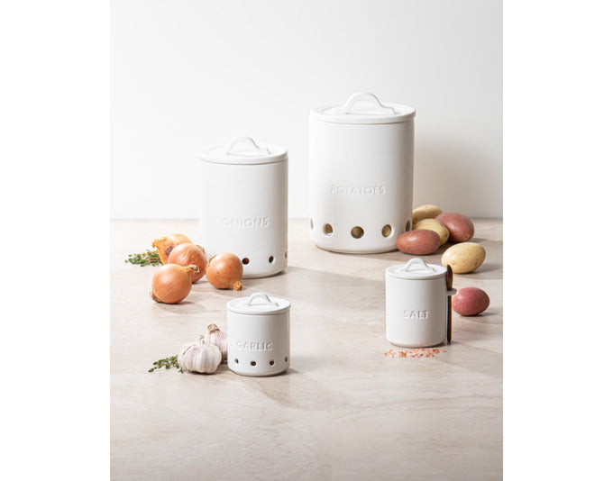 LADELLE Vorratstopf Essentials Onion weiss Keramik ø 16.5x21.5cm in präsentiert im Onlineshop von KAQTU Design AG. Küchenhelfer ist von LADELLE