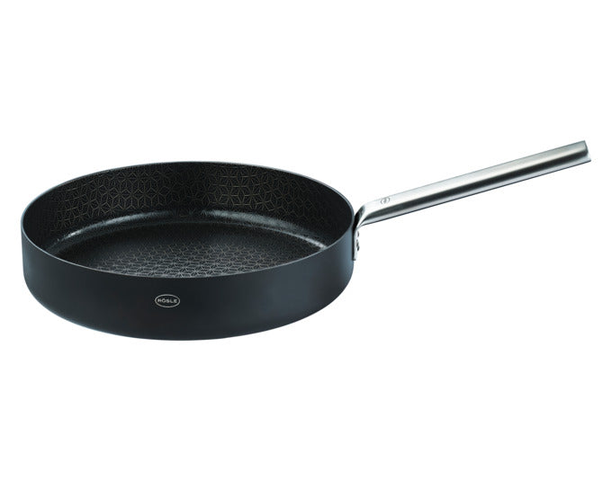 RÖSLE Bratpfanne Ebonic ProNero ø 24 cm in präsentiert im Onlineshop von KAQTU Design AG. Bratpfanne ist von RÖSLE