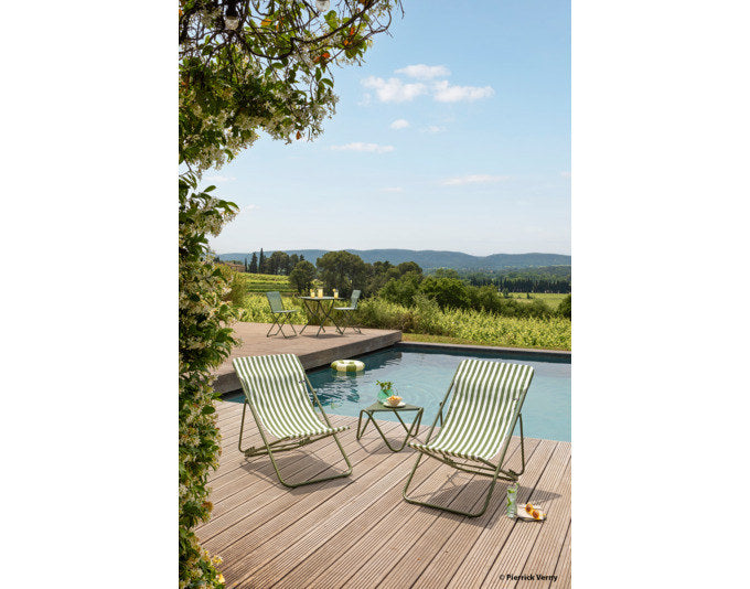 LAFUMA Sessel Maxi Transat Rayure moss in Grün, Weiss präsentiert im Onlineshop von KAQTU Design AG. Liegestuhl ist von LAFUMA