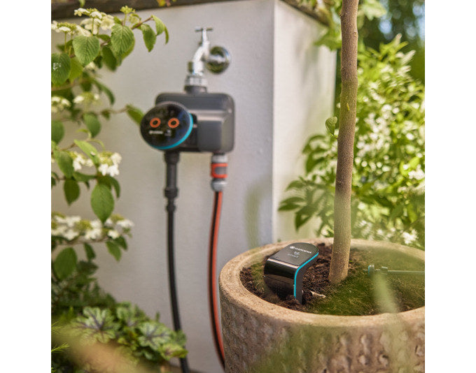 GARDENA Smart Dual Water Control in präsentiert im Onlineshop von KAQTU Design AG. Bewässerungssysteme ist von GARDENA