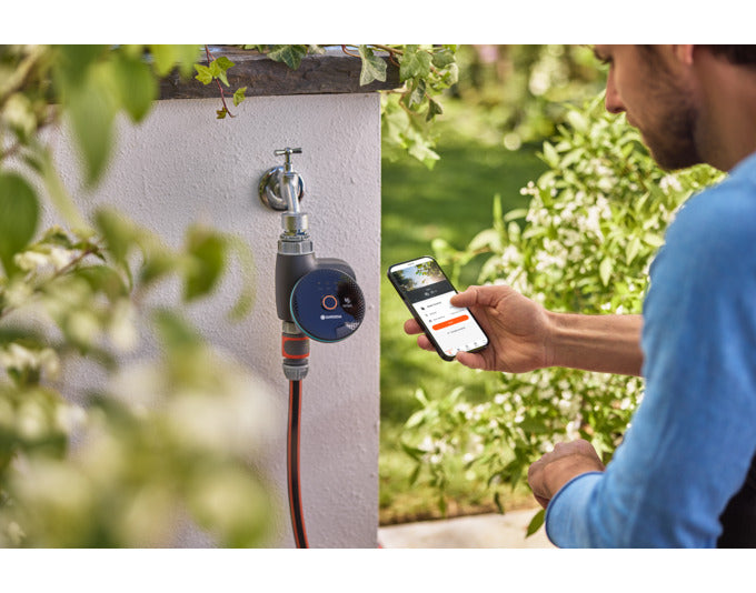 GARDENA Smart Water Control Set: Innovatives Bewässerungssystem für effiziente Gartenpflege, ideal für präzise und automatische Bewässerung.
