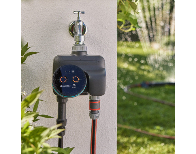 GARDENA Smart Dual Water Control Set in präsentiert im Onlineshop von KAQTU Design AG. Bewässerungssysteme ist von GARDENA