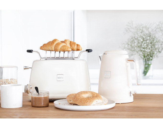 NOVIS Toaster Iconic Line T2 weiss in Weiss präsentiert im Onlineshop von KAQTU Design AG. Toaster ist von NOVIS