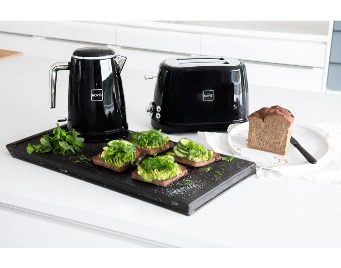 NOVIS Toaster Iconic Line T2 schwarz in Schwarz präsentiert im Onlineshop von KAQTU Design AG. Toaster ist von NOVIS