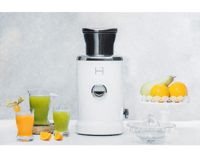NOVIS Entsafter NewGen SX-3 VitaJuicer weiss in Weiss präsentiert im Onlineshop von KAQTU Design AG. Küchengerät ist von NOVIS