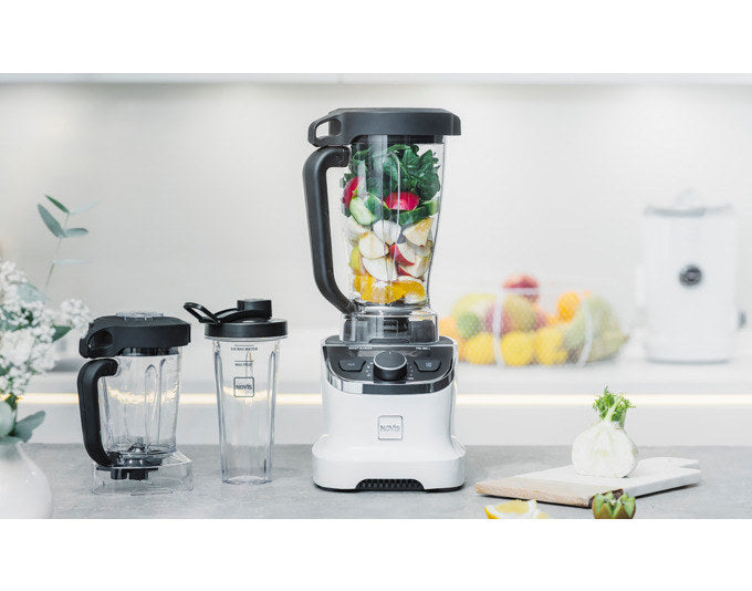 NOVIS Blender Iconic Line ProBlender 880L weiss in Weiss präsentiert im Onlineshop von KAQTU Design AG. Blender ist von NOVIS