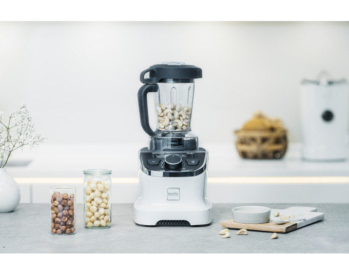 NOVIS Blender Iconic Line ProBlender 880L weiss in Weiss präsentiert im Onlineshop von KAQTU Design AG. Blender ist von NOVIS
