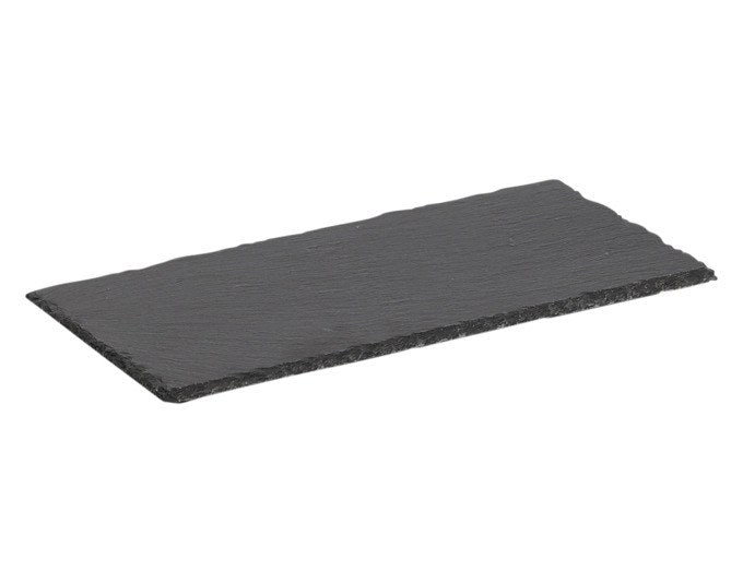 Rechteckige Servierplatte aus Schiefer in Anthrazit, Masse 30x15 cm, mit rutschfester EVA-Unterseite von ZELLER PRESENT auf hellem Untergrund.