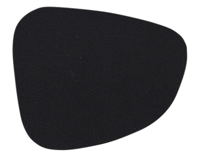 Vier quadratische Glasuntersetzer aus Kunstleder in Schwarz und Dunkelgrün, gestapelt dargestellt, Format 10x12 cm, ZELLER PRESENT.