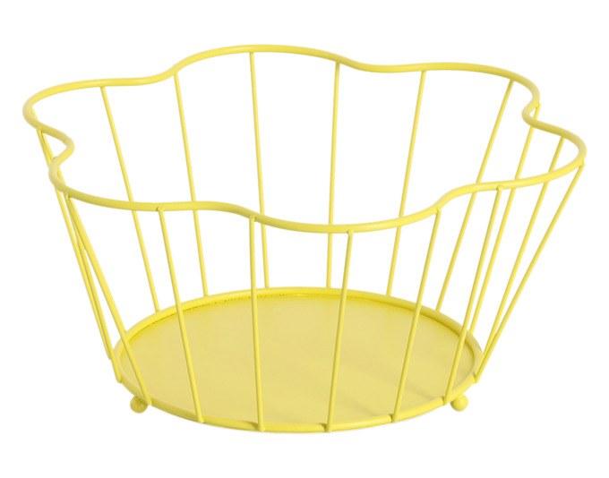 Gelbe Fruchtschale aus Eisen von ZELLER PRESENT, offene Form, Masse 30x27x14 cm, auf heller Fläche stehend fotografiert.