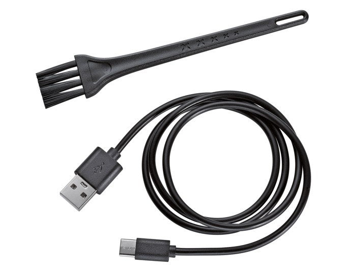 Graue elektrische Pfeffermühle ZASSENHAUS Köln mit Keramik-Mahlwerk, USB-C-Ladeanschluss und Aromaschutzdeckel, Höhe 14 cm, schlanke Form.