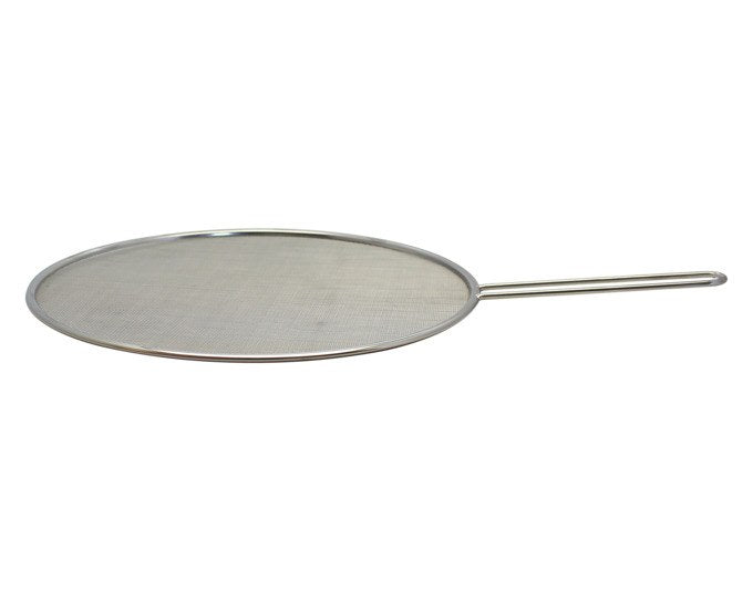 Runder Spritzschutzdeckel aus Edelstahl mit feiner Lochstruktur, Durchmesser 30 cm, silberfarben, liegt flach auf einer Fläche.