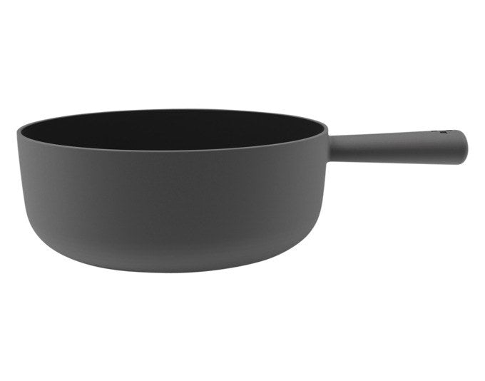 Schwarzes emailliertes Gusseisen-Caquelon von STÖCKLI mit rundem Boden und Durchmesser 22 cm, für die Zubereitung von Käsefondue.