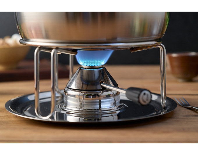 Fondueset KISAG Fondue Set Chinoise mit Edelstahltopf, Rechaud, Sicherheitsgasbrenner und sechs 2in1-Fonduegabeln in Chrom-Silber.
