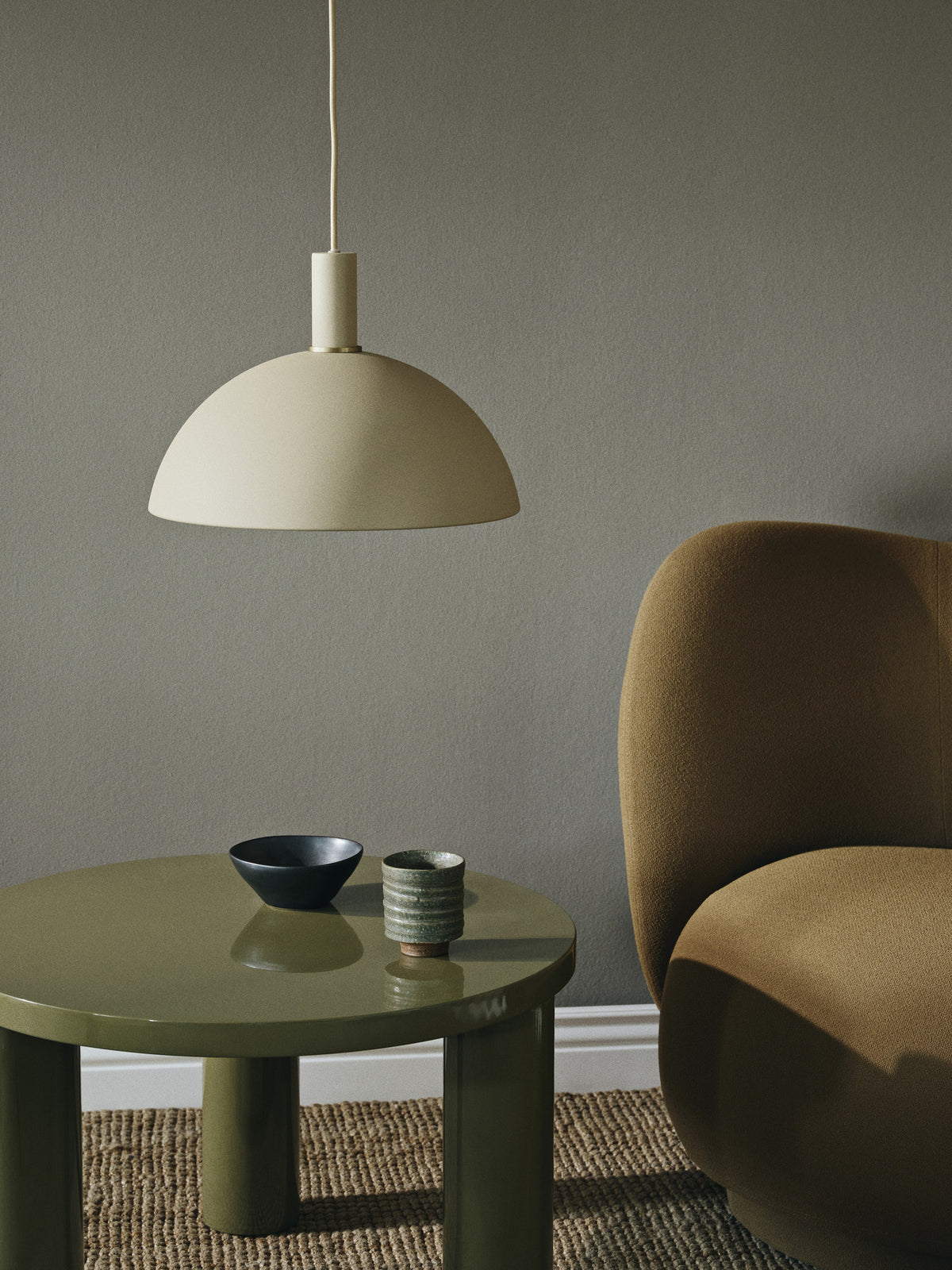 Collect Pendellampe tief in Kaschmir präsentiert im Onlineshop von KAQTU Design AG. Pendelleuchte ist von Ferm Living