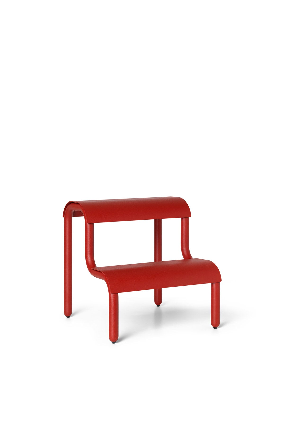 Up Step Hocker in Rot präsentiert im Onlineshop von KAQTU Design AG. Hocker ist von Ferm Living
