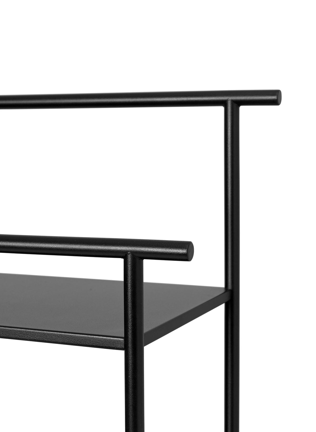 Dora Regal in Schwarz präsentiert im Onlineshop von KAQTU Design AG. Standregal ist von Ferm Living