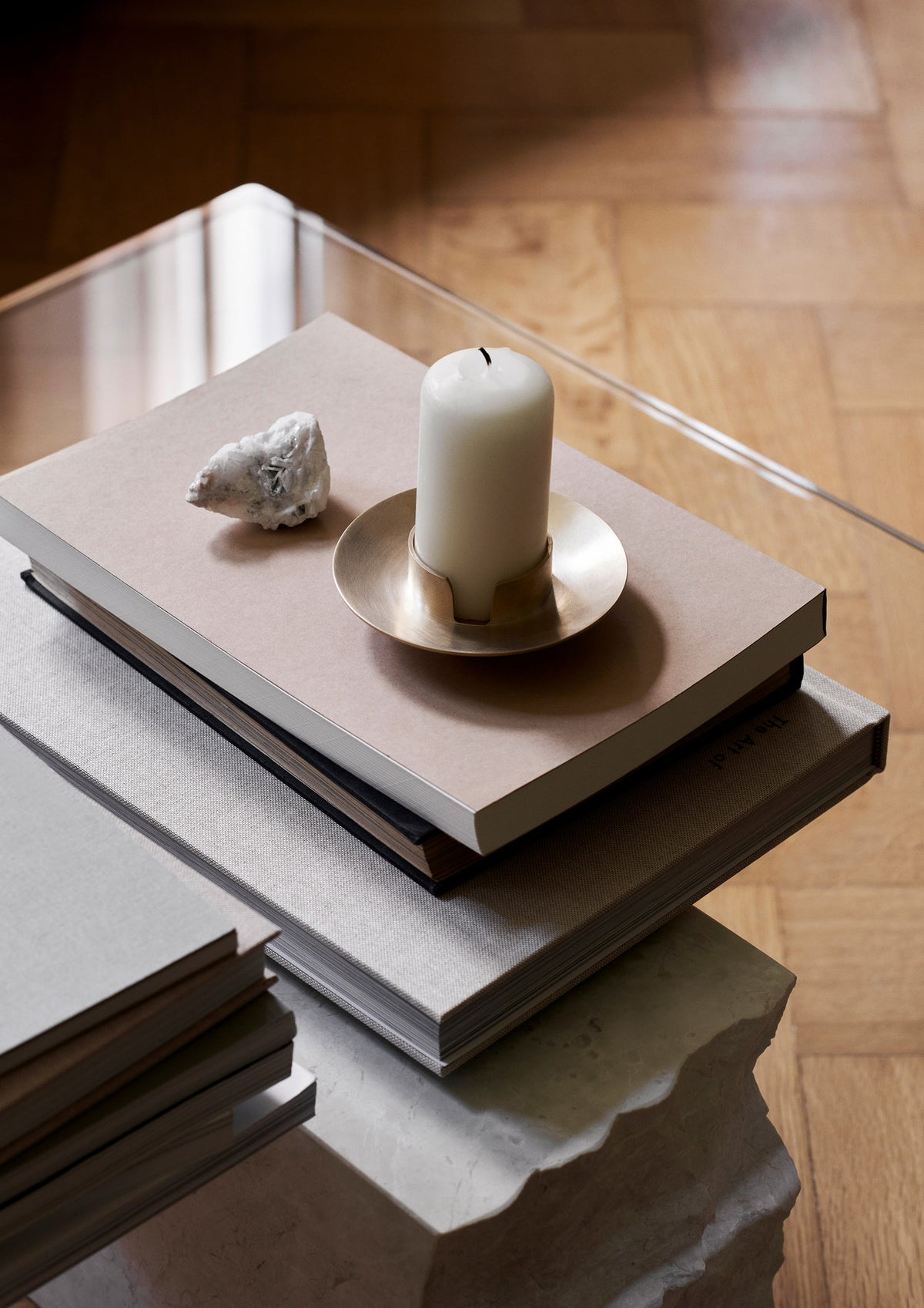 Block Kerzenständer in Brass präsentiert im Onlineshop von KAQTU Design AG. Kerzenständer ist von Ferm Living