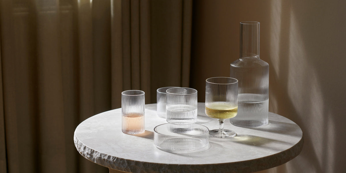 Ripple Servierschüssel 4er Set in Klar präsentiert im Onlineshop von KAQTU Design AG. Schüssel ist von Ferm Living