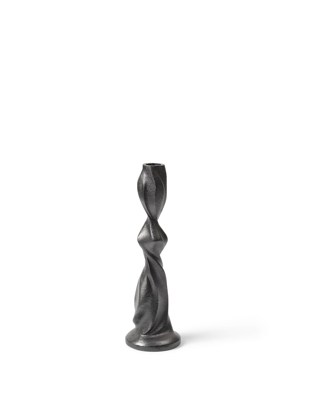 Gale Kerzenhalter H25 in Blackened Aluminium präsentiert im Onlineshop von KAQTU Design AG. Kerzenständer ist von Ferm Living