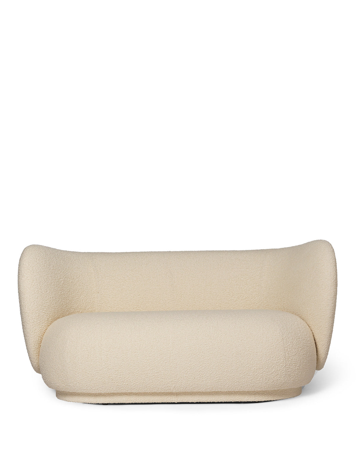 Rico 2er Sofa von Ferm Living mit runder Form, weichen Konturen und Stoffbezug