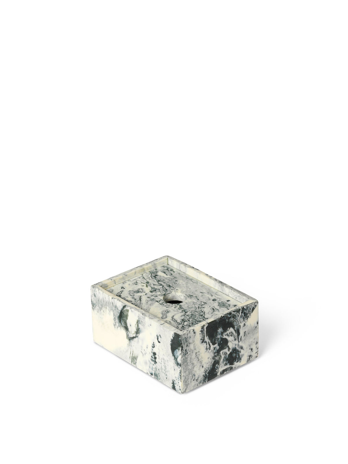 Mist Box in Emerald Off präsentiert im Onlineshop von KAQTU Design AG. Aufbewahrungsbehälter ist von Ferm Living