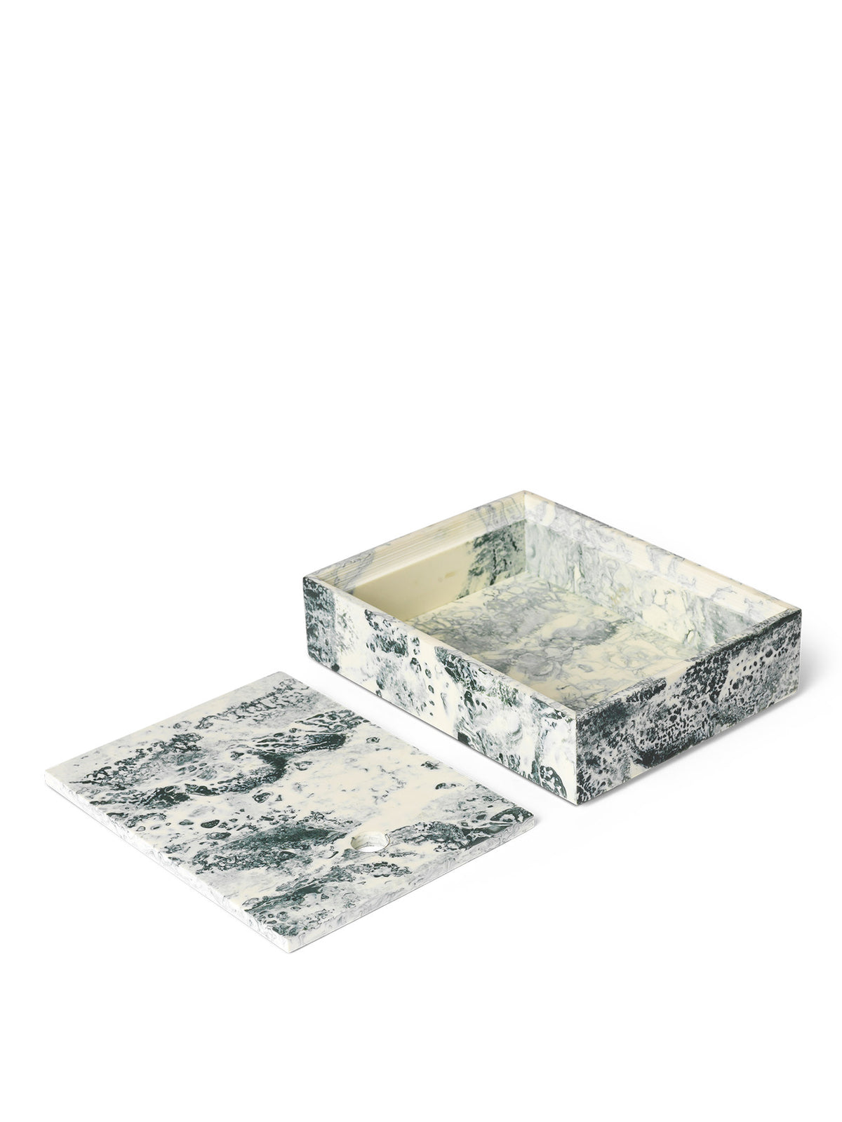 Mist Box in Emerald Off präsentiert im Onlineshop von KAQTU Design AG. Aufbewahrungsbehälter ist von Ferm Living