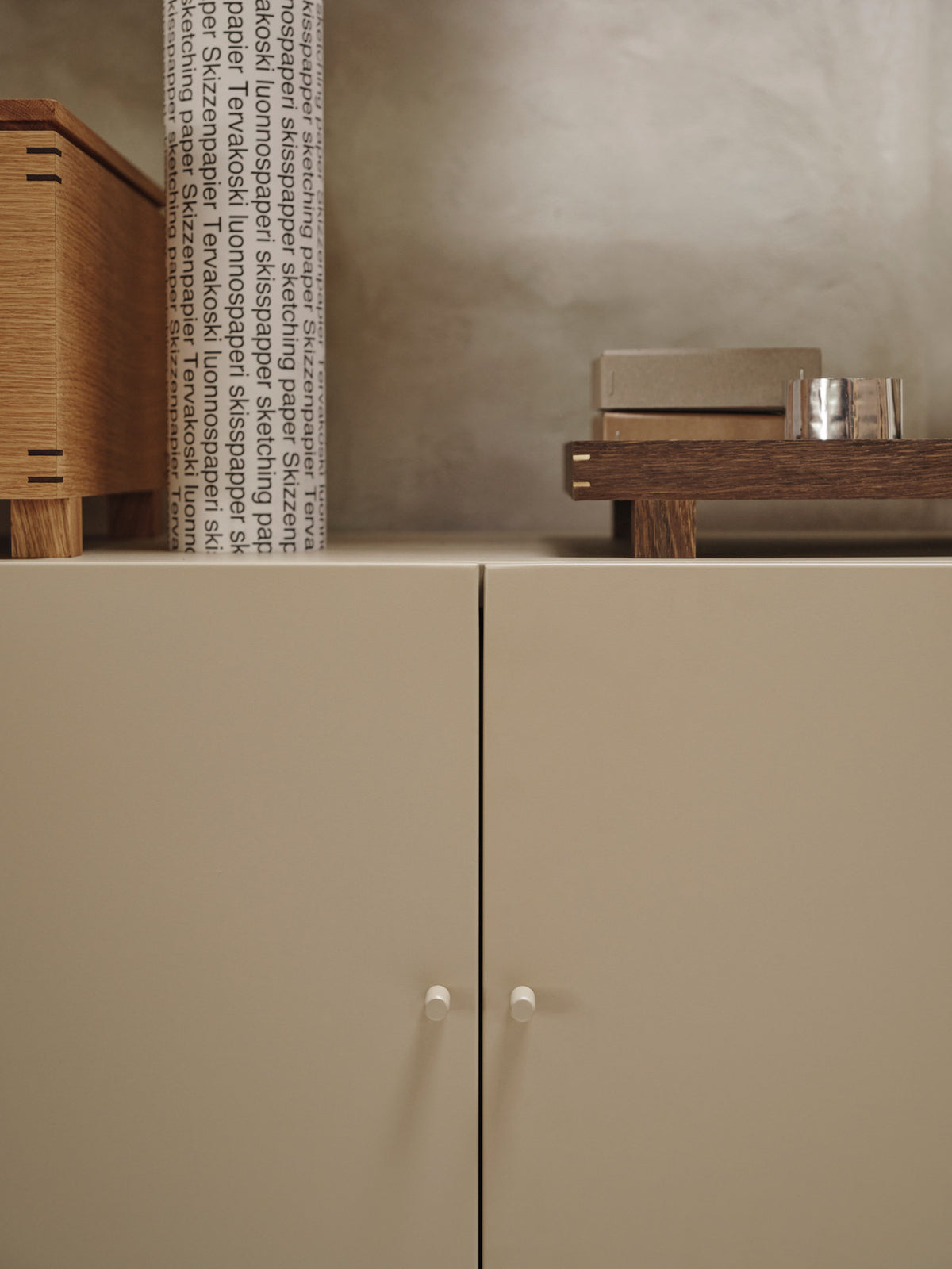 Punctual Cabinet in Cashmere präsentiert im Onlineshop von KAQTU Design AG. Cabinet ist von Ferm Living