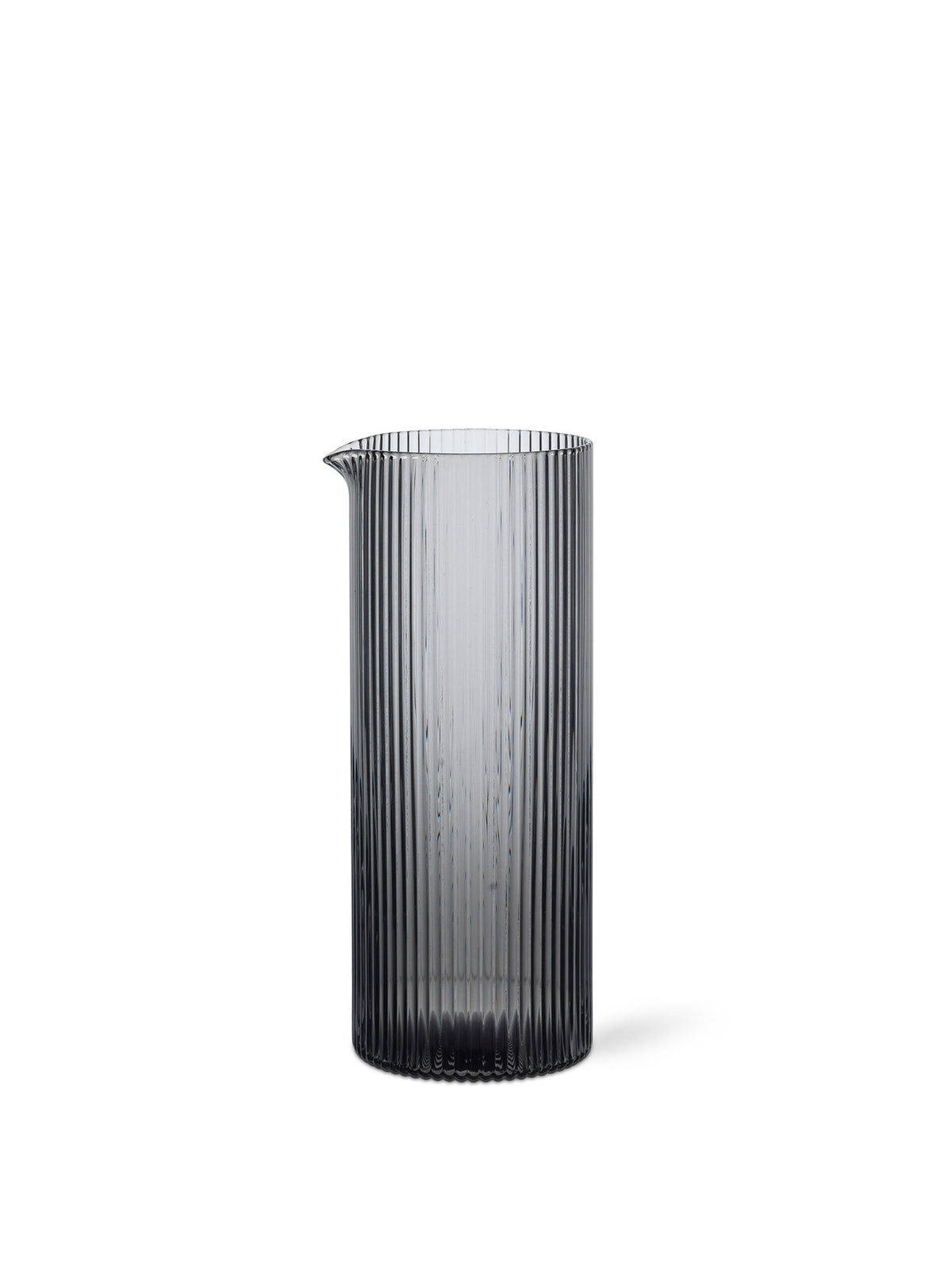 Ripple Milchkrug in Smoked Grey präsentiert im Onlineshop von KAQTU Design AG. Kanne ist von Ferm Living