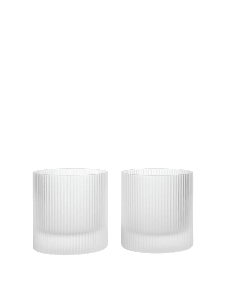Ripple Set aus 2 Mattiert in Gefrostet präsentiert im Onlineshop von KAQTU Design AG. Kitchen ist von Ferm Living