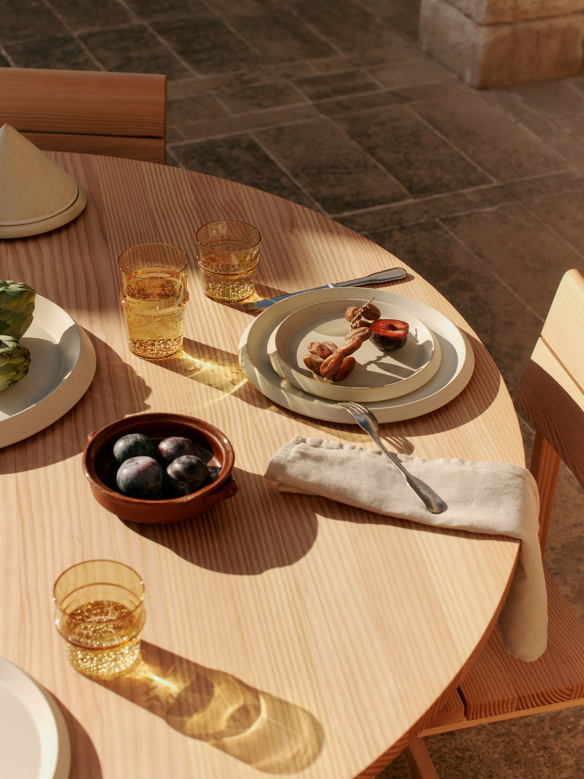 Boya Gläser High Set aus 2 in Gelb präsentiert im Onlineshop von KAQTU Design AG. Glas ist von Ferm Living