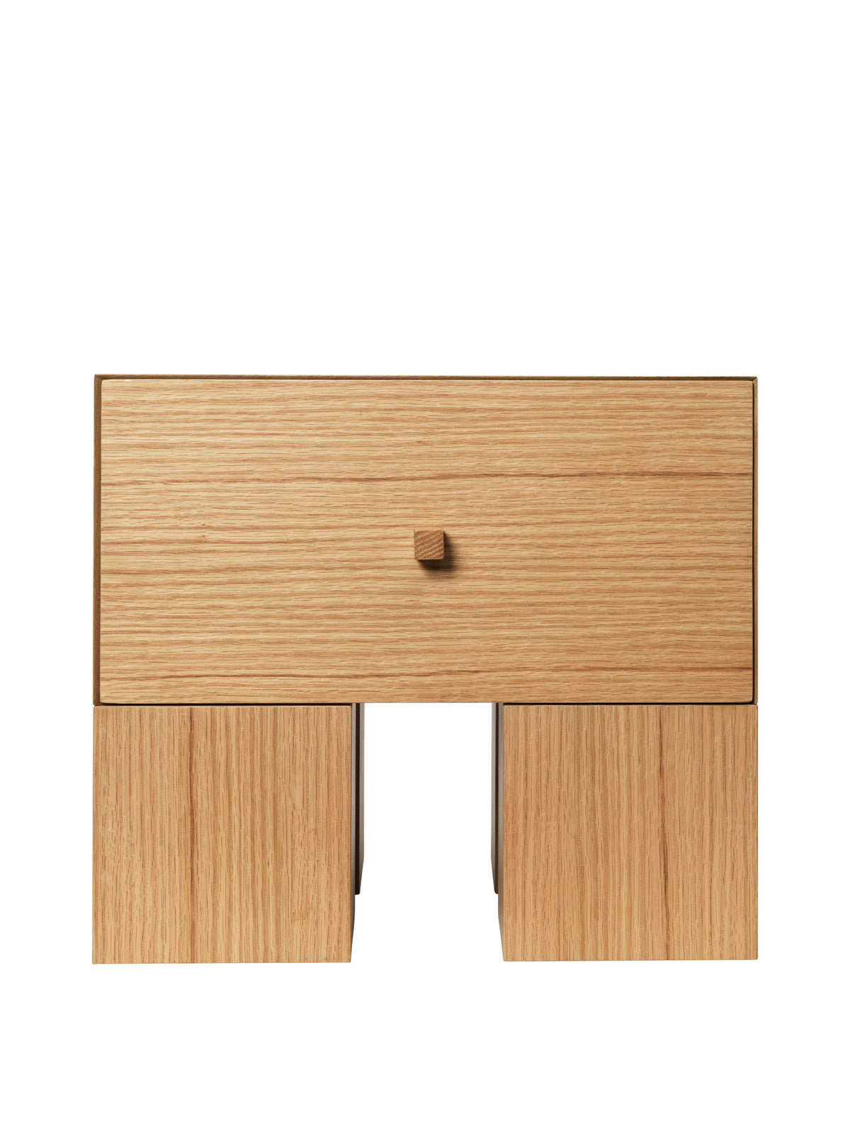 Kuben Nachttisch 1x1 in Natürliche Eichenfurnier präsentiert im Onlineshop von KAQTU Design AG. Beistelltisch ist von Ferm Living