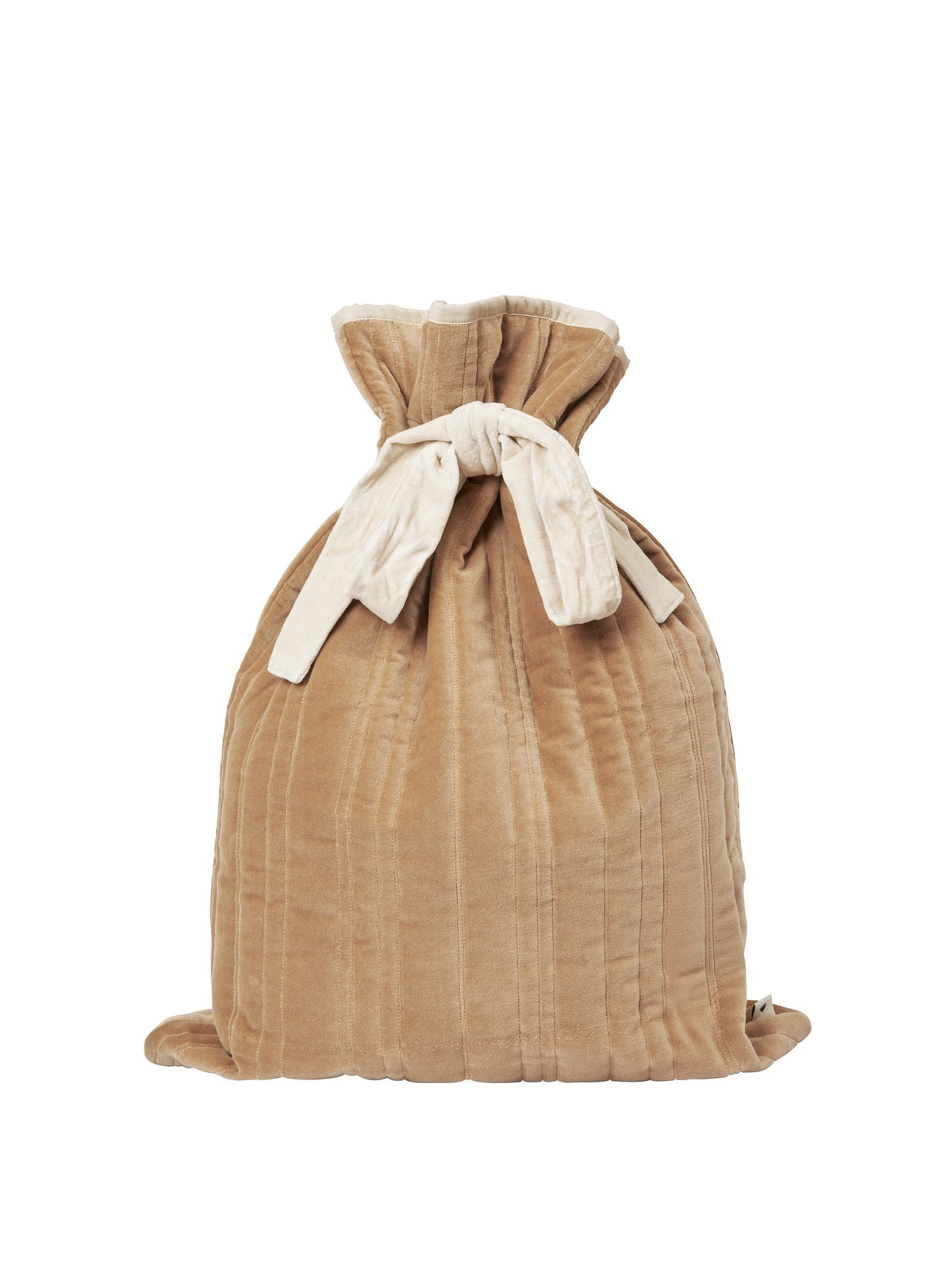 Gestepptes Geschenksäckchen in Khaki aus Bio-Baumwoll-Samt mit Kordelzug und weichem Polyester-Futter, von Ferm Living.