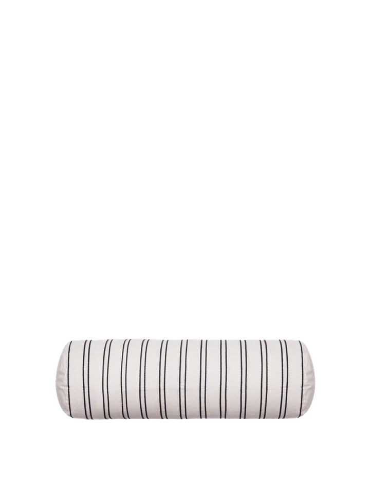 Twill Bolster Kissen in Off-white/Black präsentiert im Onlineshop von KAQTU Design AG. Deko Kissen ist von Ferm Living
