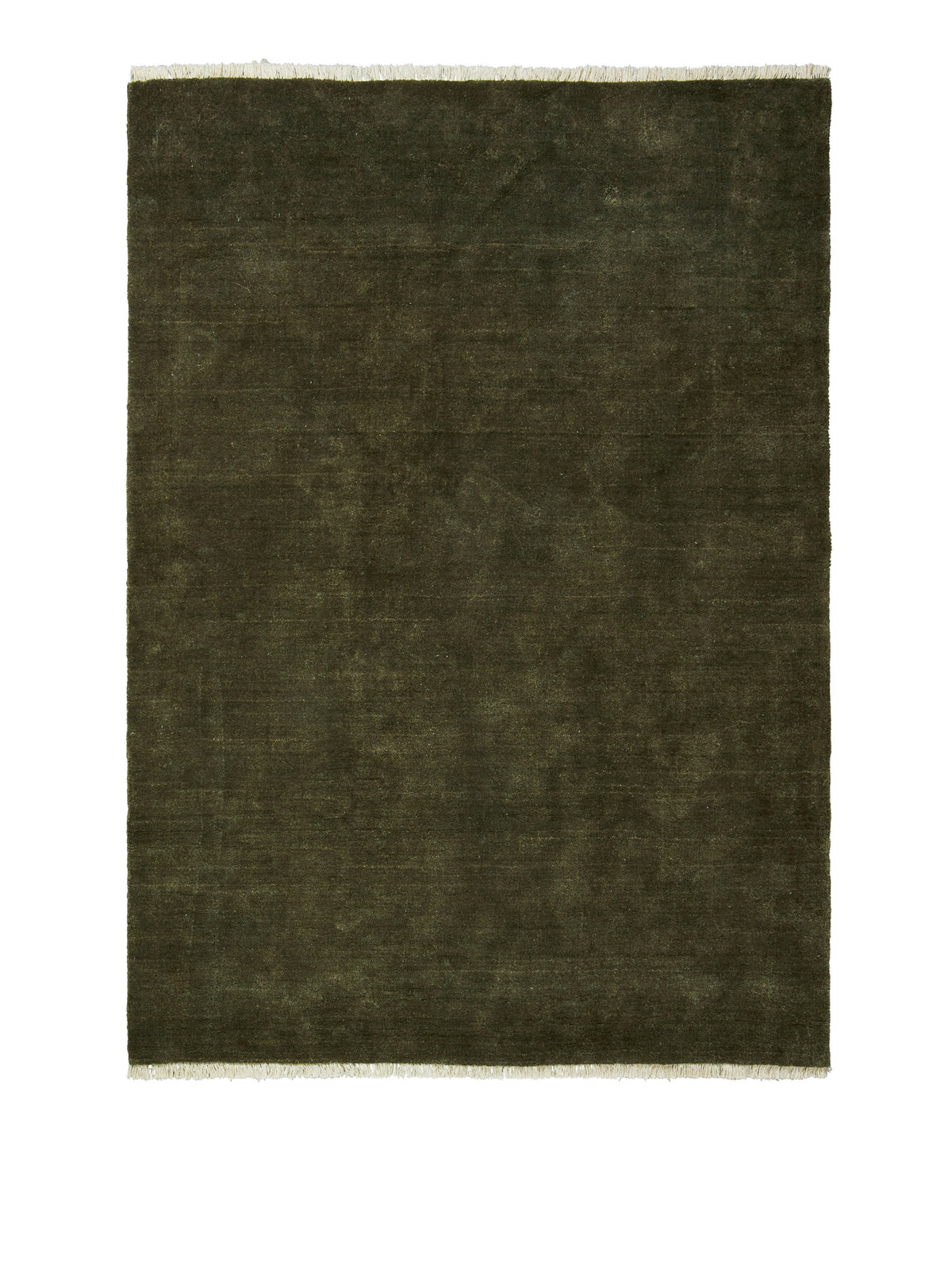 Firth Jute-Teppich von Ferm Living in Off-White, handgewebt aus Jute und Baumwolle mit weichen Fransen, rechteckige Form, bodenständige Struktur.