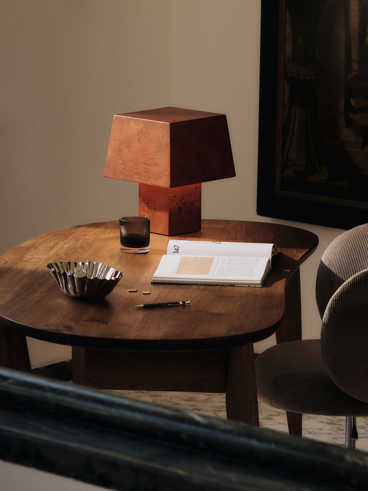 Tydra Bowl H7 in Mirror Polished präsentiert im Onlineshop von KAQTU Design AG. Schale ist von Ferm Living