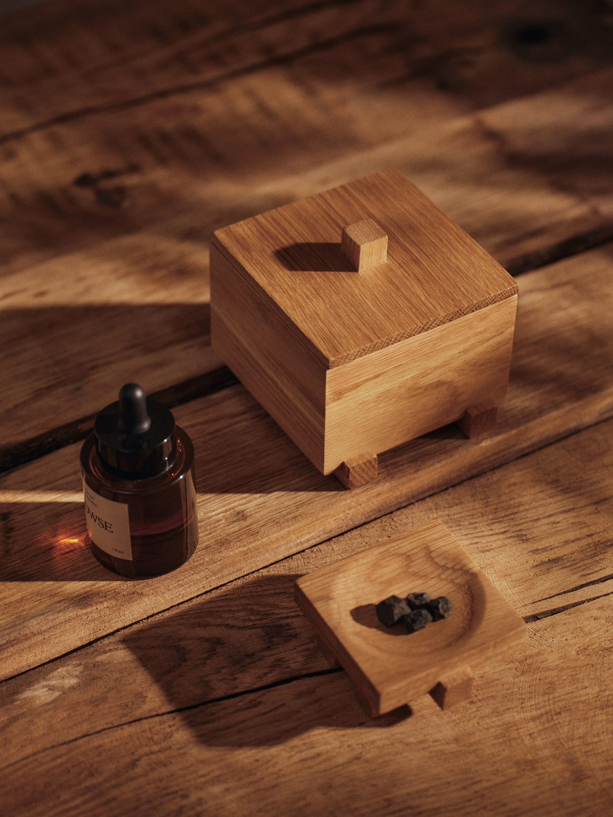 Moku Tray 70 in Natur Eiche präsentiert im Onlineshop von KAQTU Design AG. Tablett ist von Ferm Living