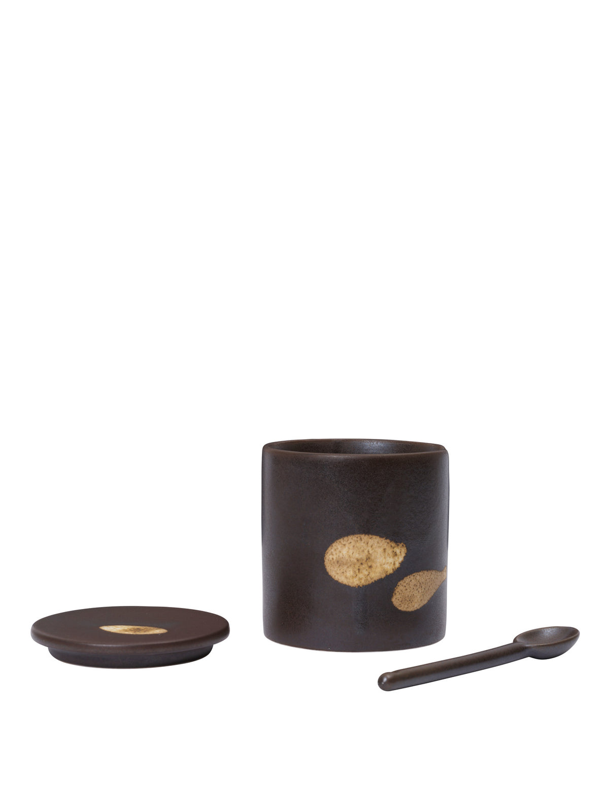Koyo Jar with Spoon in Dark Brown/Buff präsentiert im Onlineshop von KAQTU Design AG. Besteck ist von Ferm Living