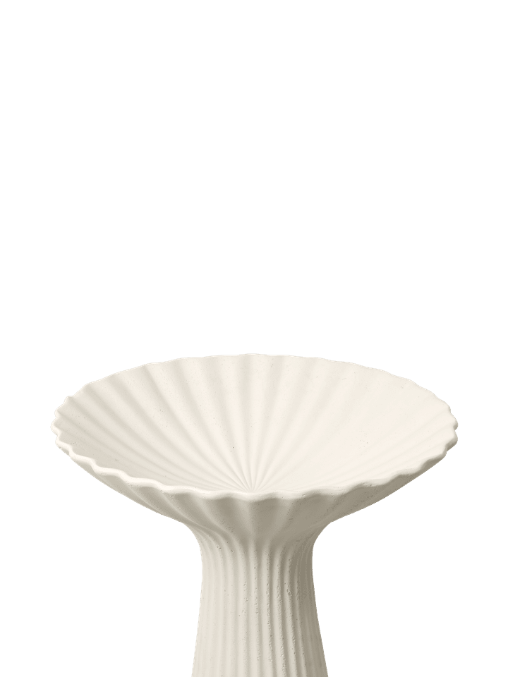 Moderner Fountain Sockel Outdoor in sanftem Ivory von Ferm Living, perfekt für die Gestaltung von Außenbereichen und Gartenlandschaften.